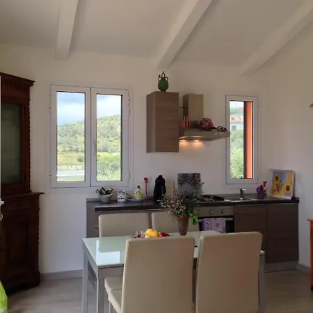Rivierarelax شقة Poggi